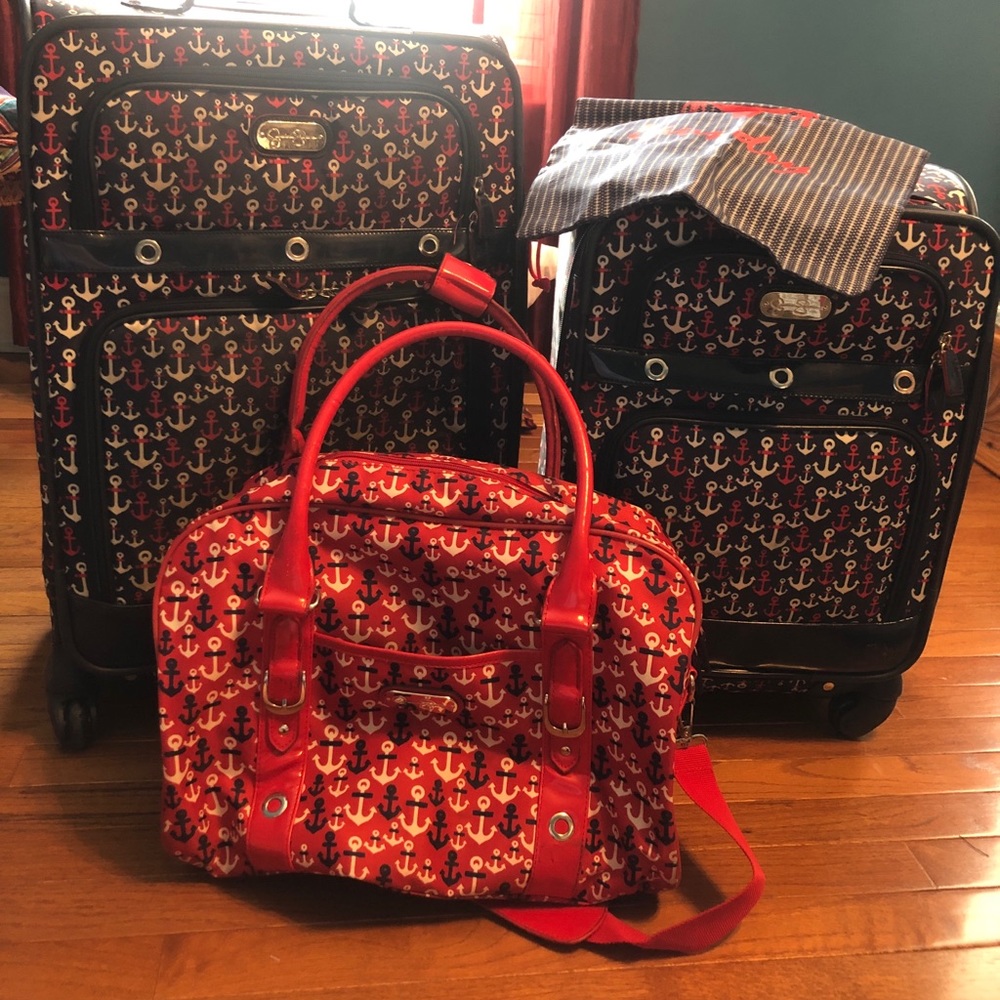 Jessica Simpson Luggage Set